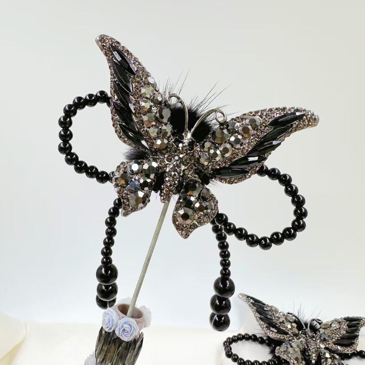 Wholesale Materials for Style Black Butterfly Phone Chain Accessories &amp; Heavy-Duty Straight-Hole Beaded Pen