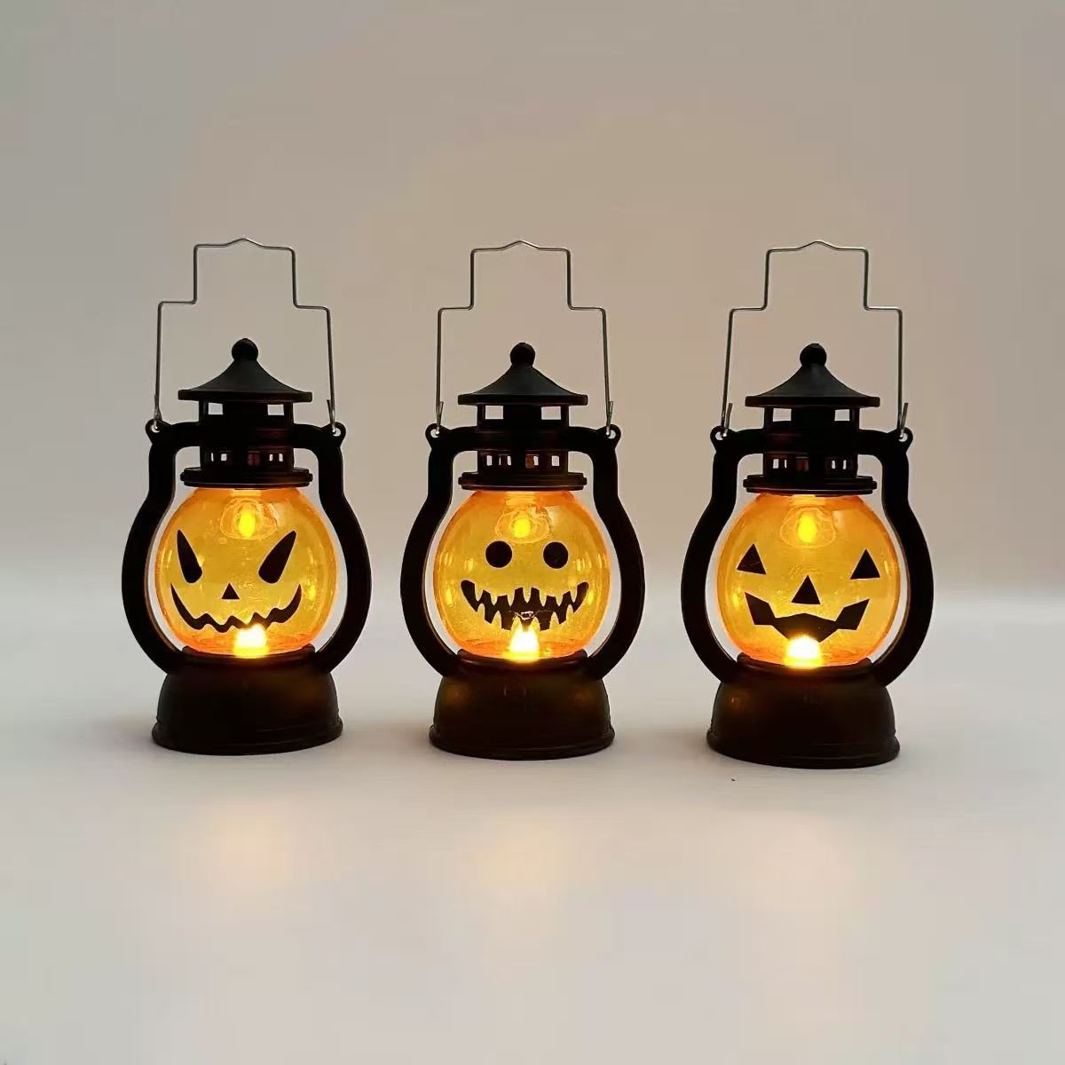 #Halloween Pumpkin Lantern Decoration, Creative Small Oil Lamp Style Cross-Border LED Electronic Wind Lamp Pendant, Handheld Mini Lantern